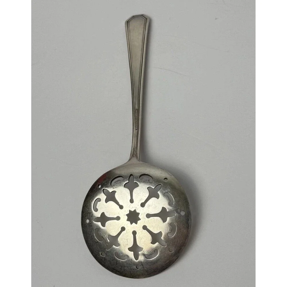Wm Rogers & Son AA Mayfair Serving Silverplate Art Deco Pierced Tomato Flat 1923